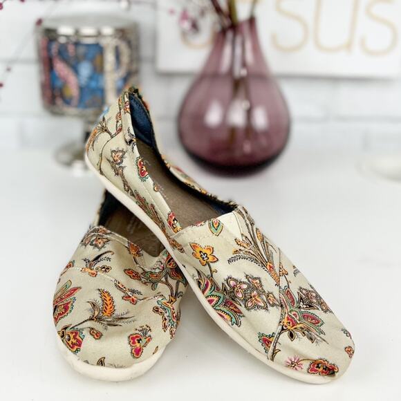 TOMS NWOT‎ Classic Vintage Paisley Canvas Slip On Alpargata Flats Shoes Size 6W - Picture 5 of 12